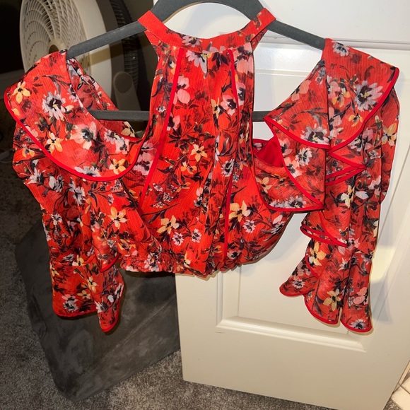 House of Harlow 1960 Harmony Top - Picture 2 of 9